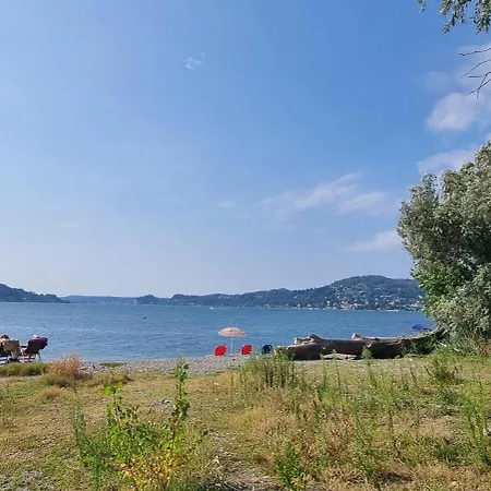 Il Grifo Гостевой дом Леза